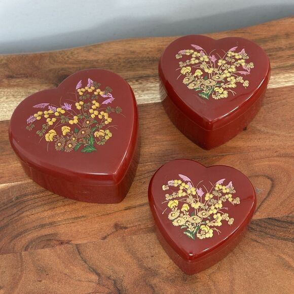 Vtg Set of 3 Heart Nesting Boxes Melamine Red Floral Lided Trinket Keepsake Dish - Picture 1 of 14